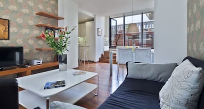 Inside Barcelona Apartments Mercat