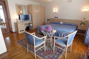 Premium bedding, minibar, in-room safe, individually furnished