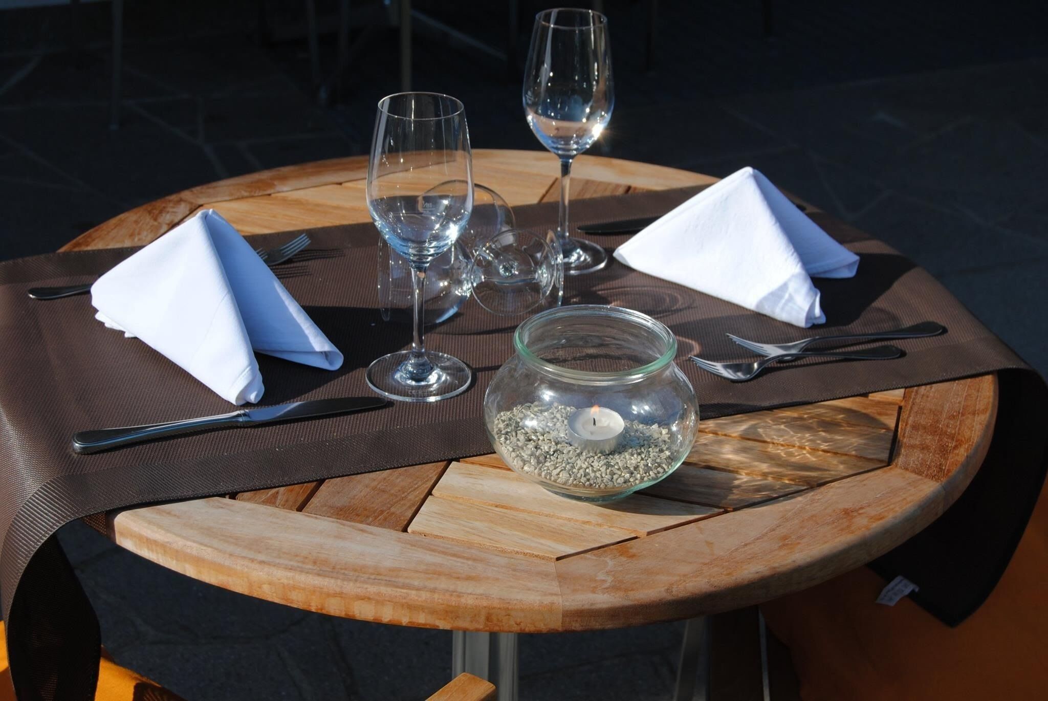 breakfast and dinner served