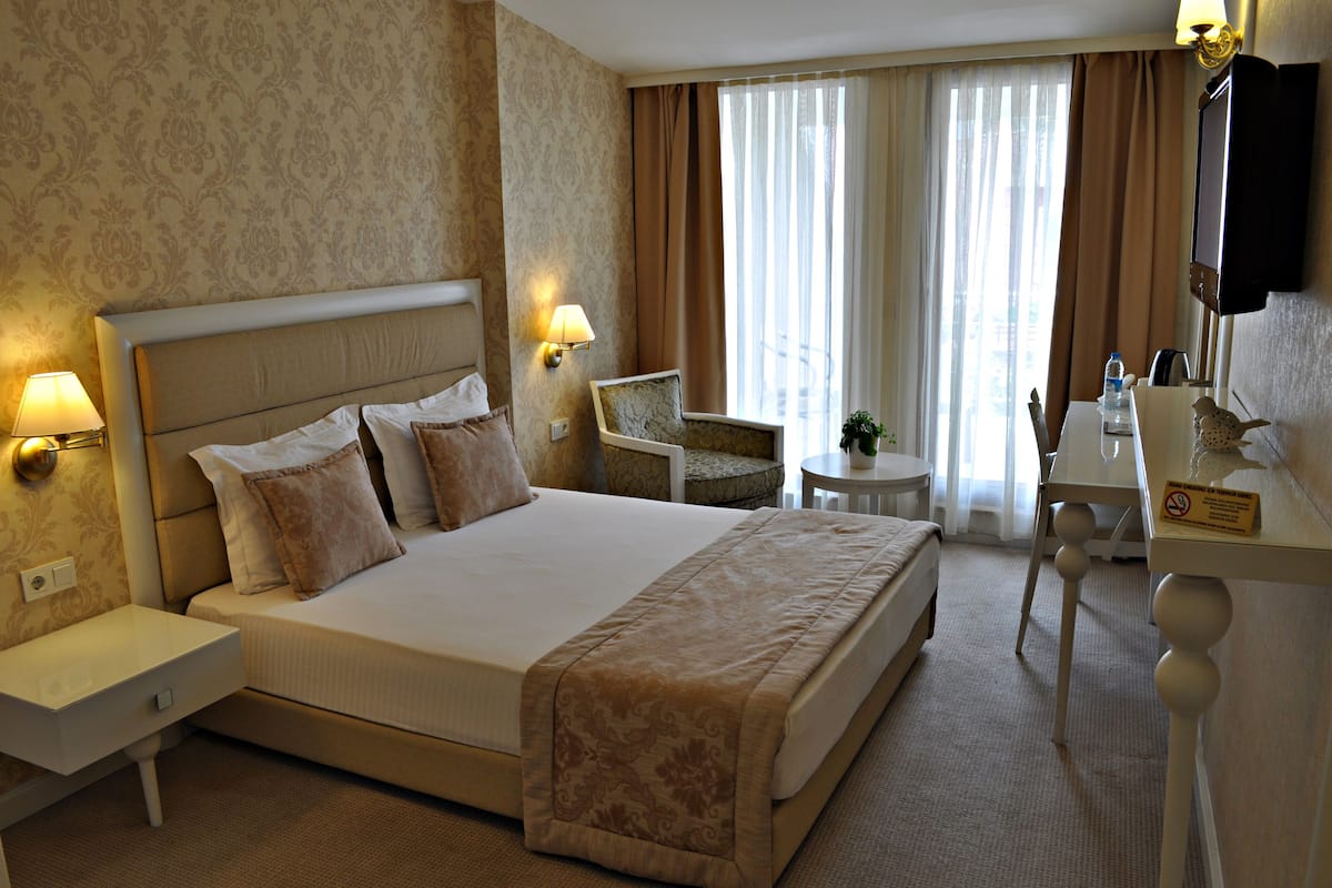 standard double room | view from room