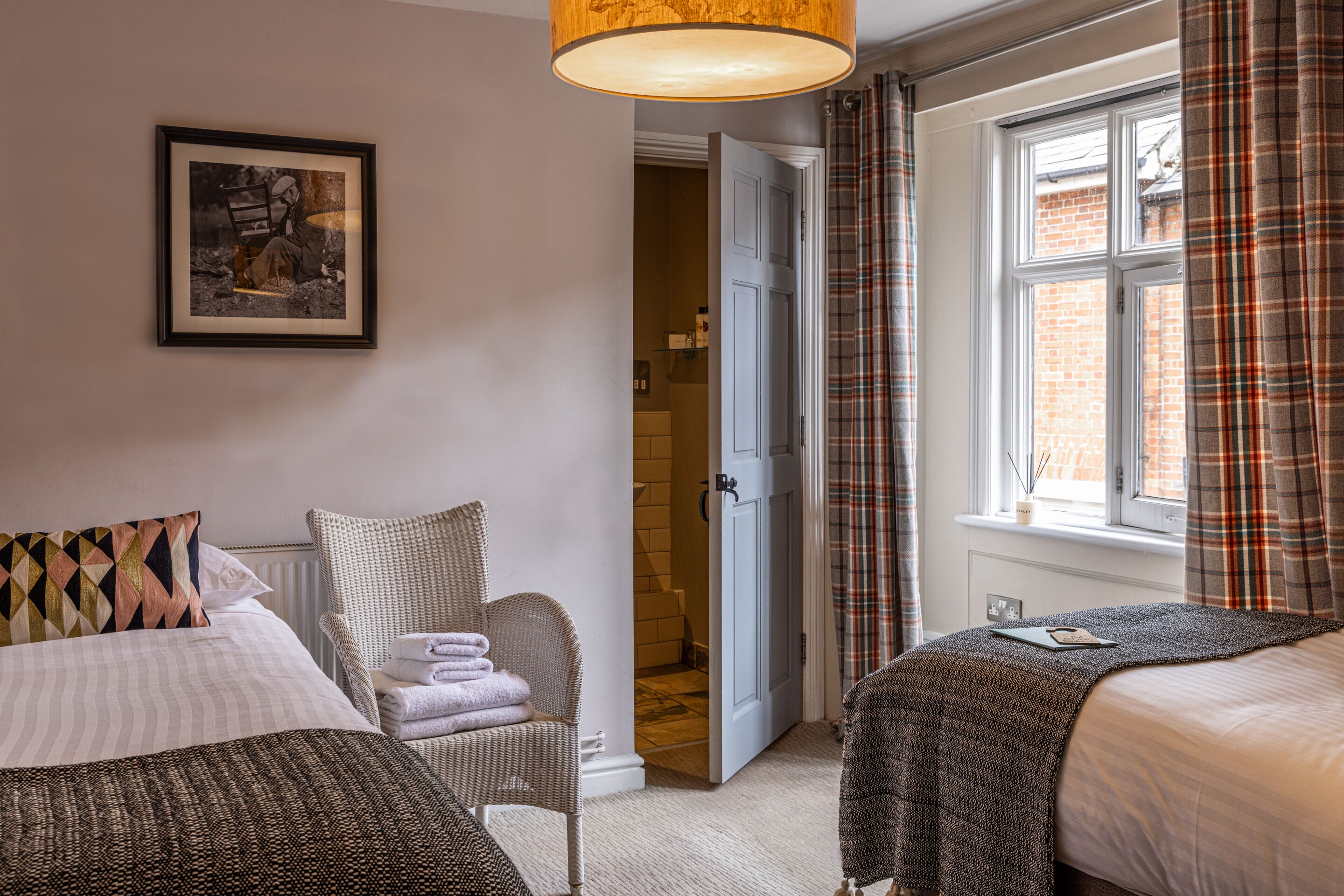 Chambre avec lits jumeaux, accessible aux personnes à mobilité réduite ((Room Only))