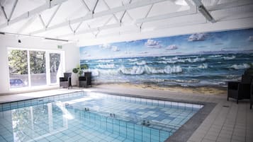 Indendørs pool