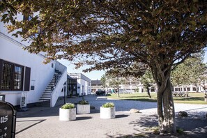 Front of property - Hotel Tannishus (Bindslev)