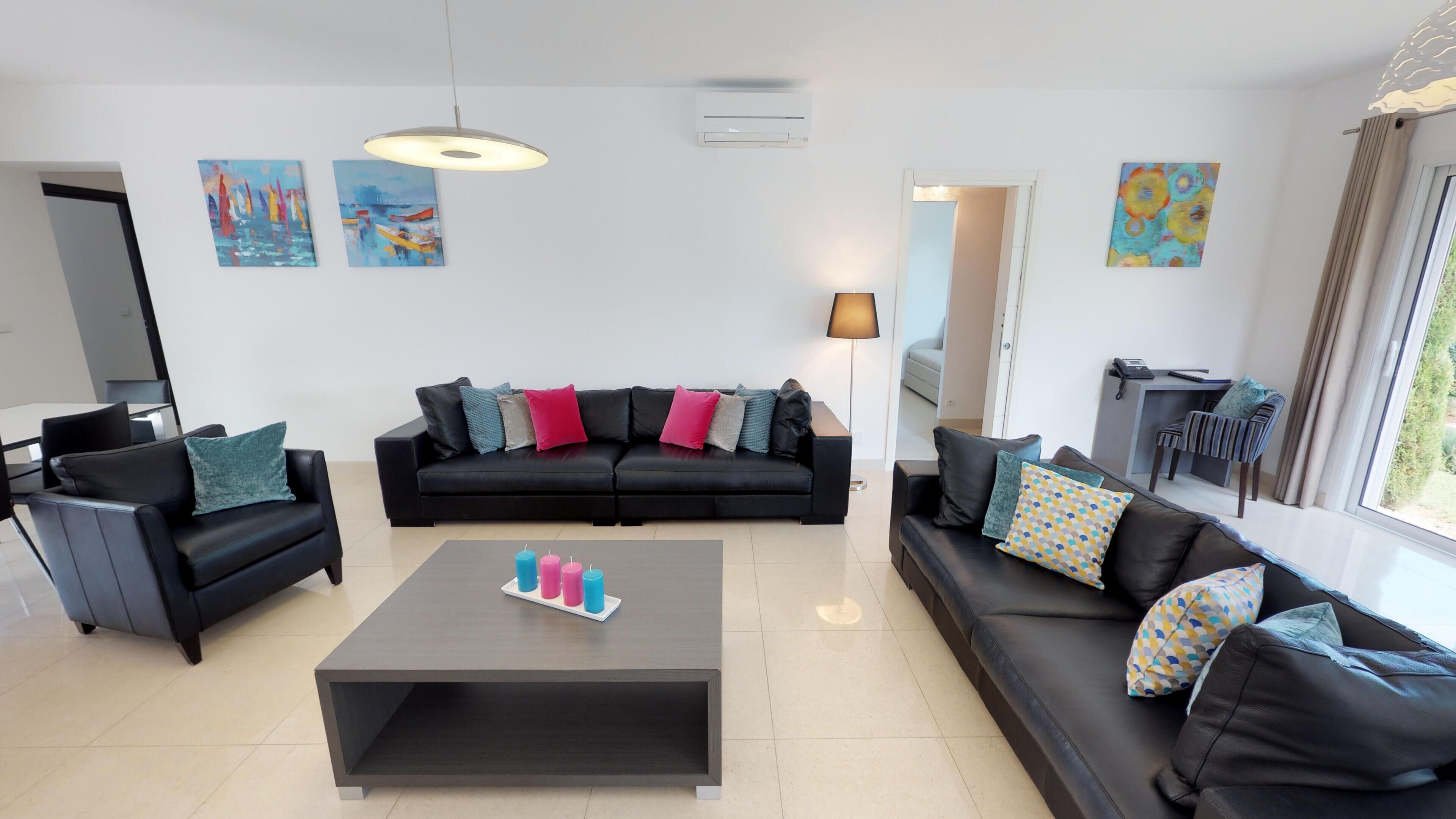 1 bedroom, frette italian sheets, premium bedding, pillow-top beds