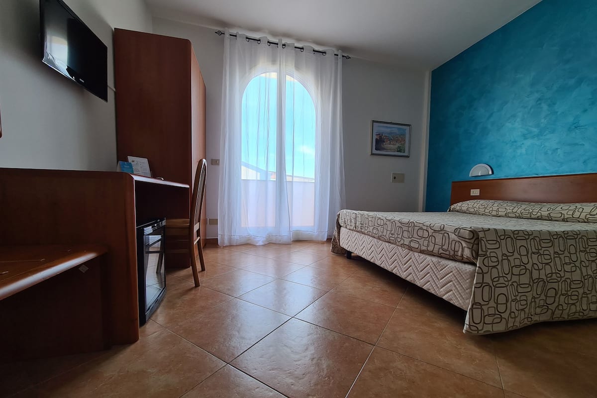 Classic Double or Twin Room, Balcony