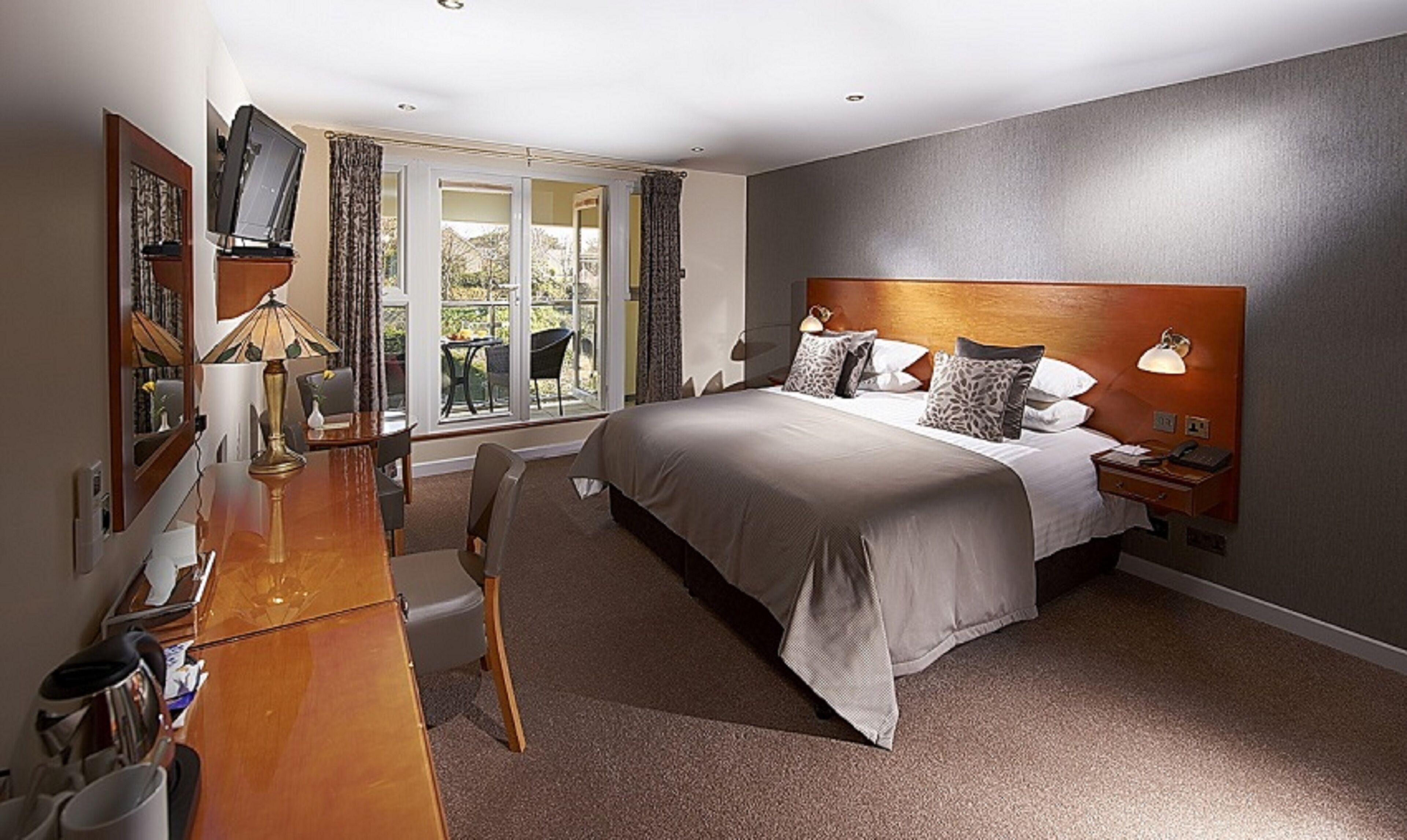 hypo-allergenic bedding, individually decorated, individually furnished