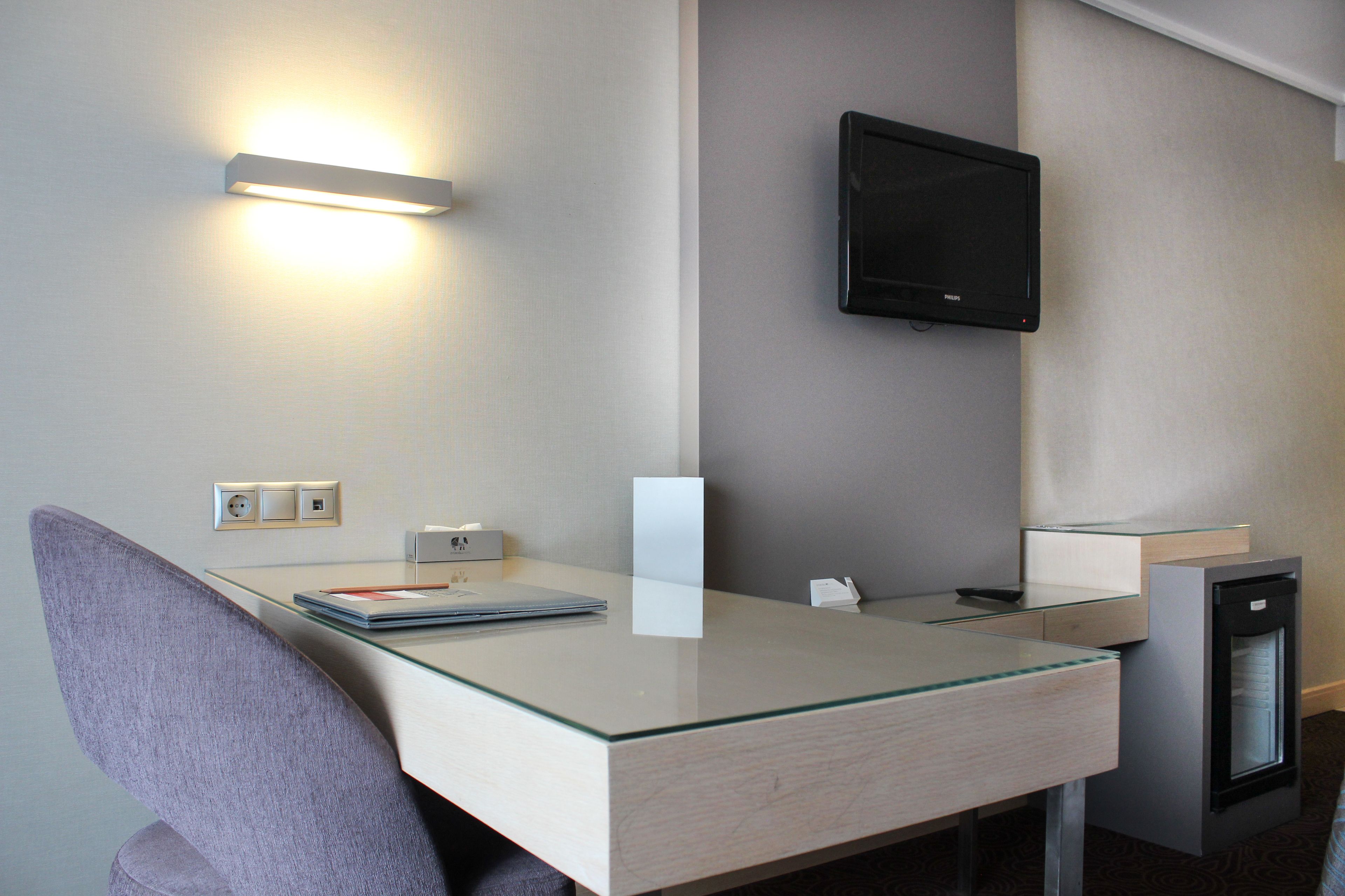 1 bedroom, minibar, in-room safe, desk