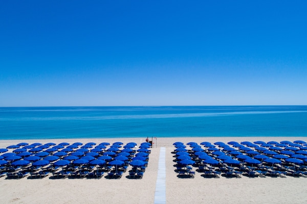 Private beach nearby, sun-loungers, beach umbrellas, scuba diving