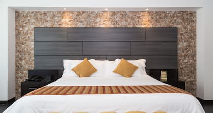 Hotel Varuna