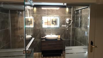 Economy Room, 1 Queen Bed with Sofa bed (Basement Room) | Bathroom | Shower, rainfall showerhead, designer toiletries, hair dryer