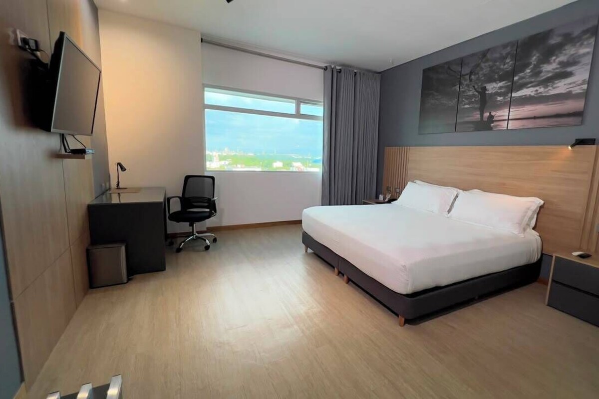 Premium bedding, minibar, in-room safe, desk