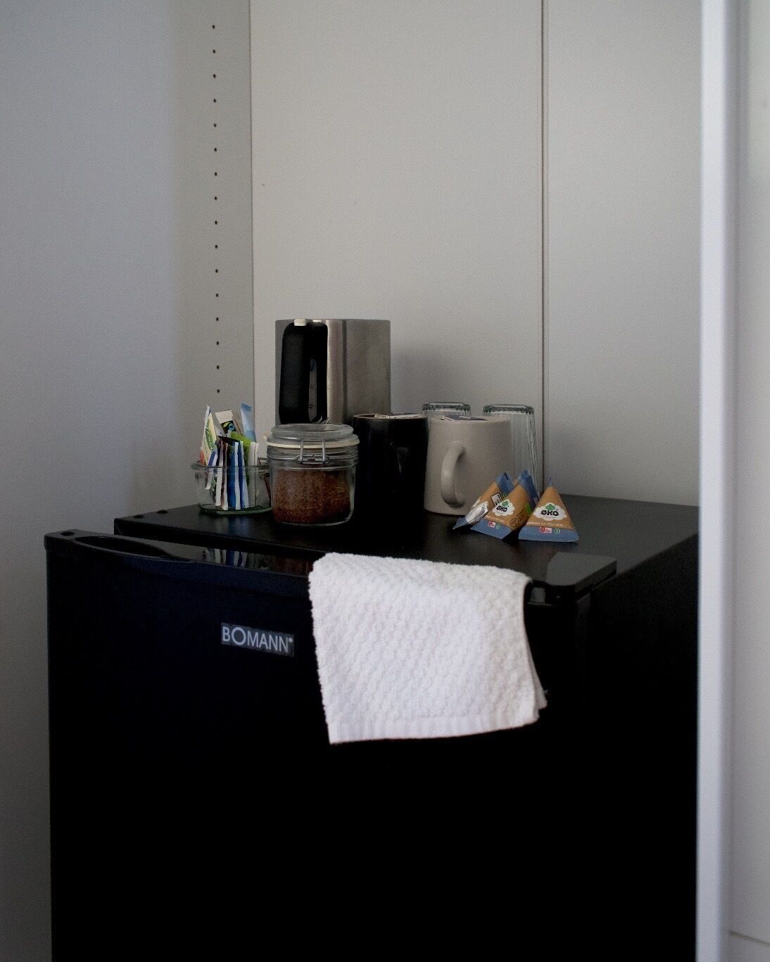 hypo-allergenic bedding, free cots/infant beds, free wifi, bed sheets