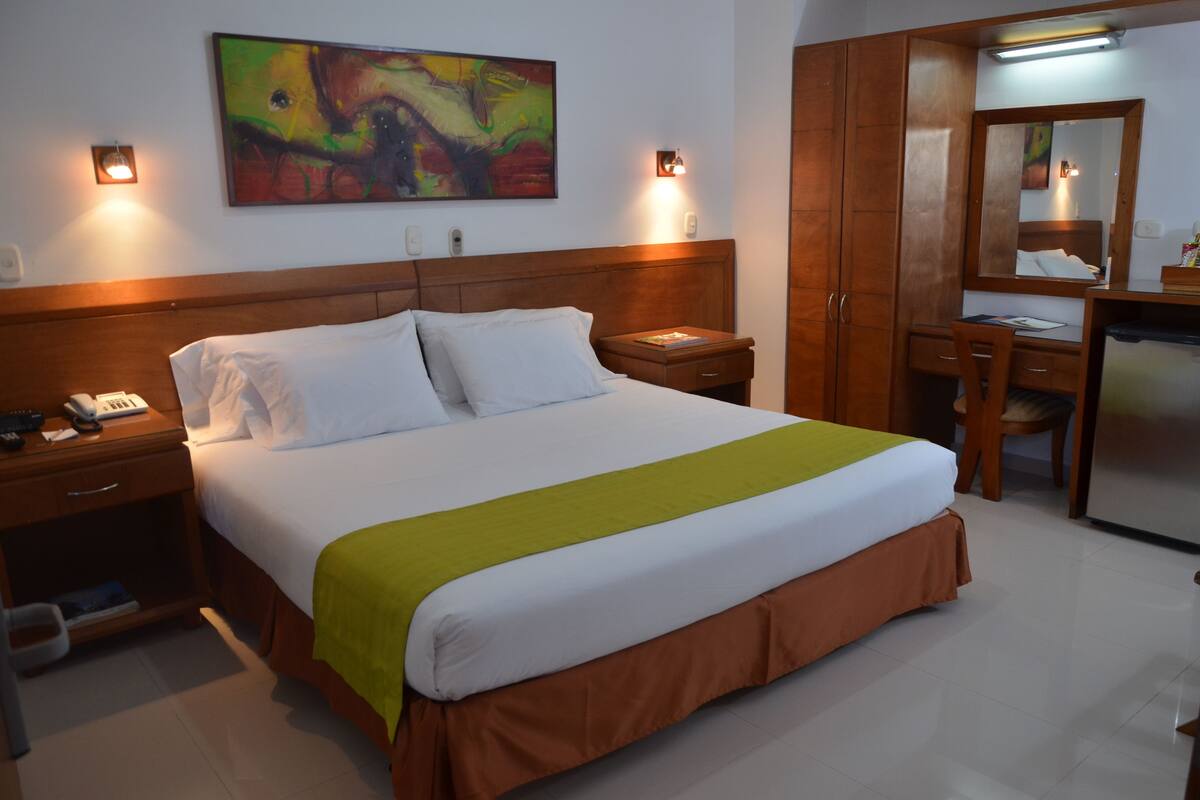 Ropa de cama de alta calidad y minibar