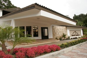 Fachada