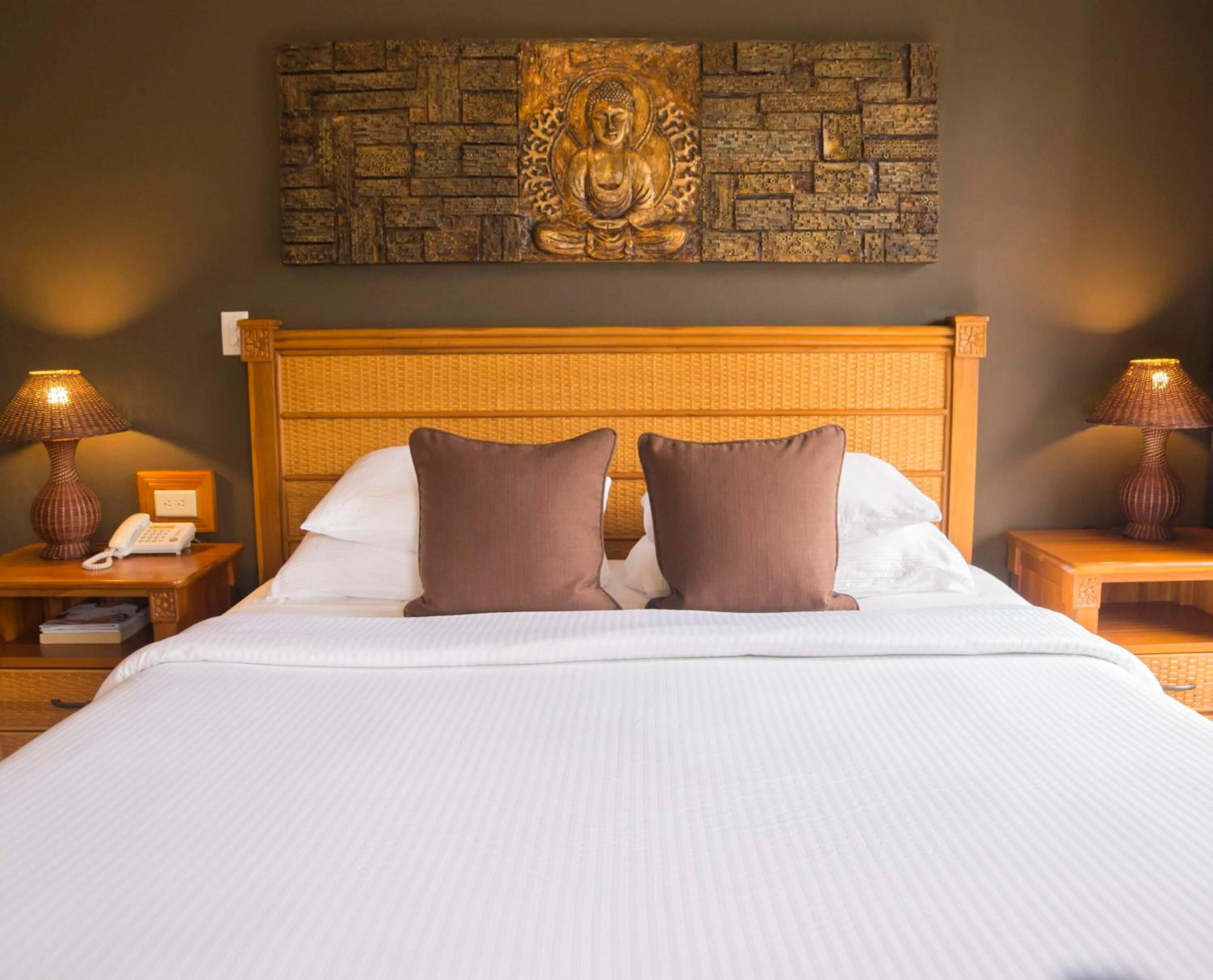 in-room safe, desk, free wifi, bed sheets