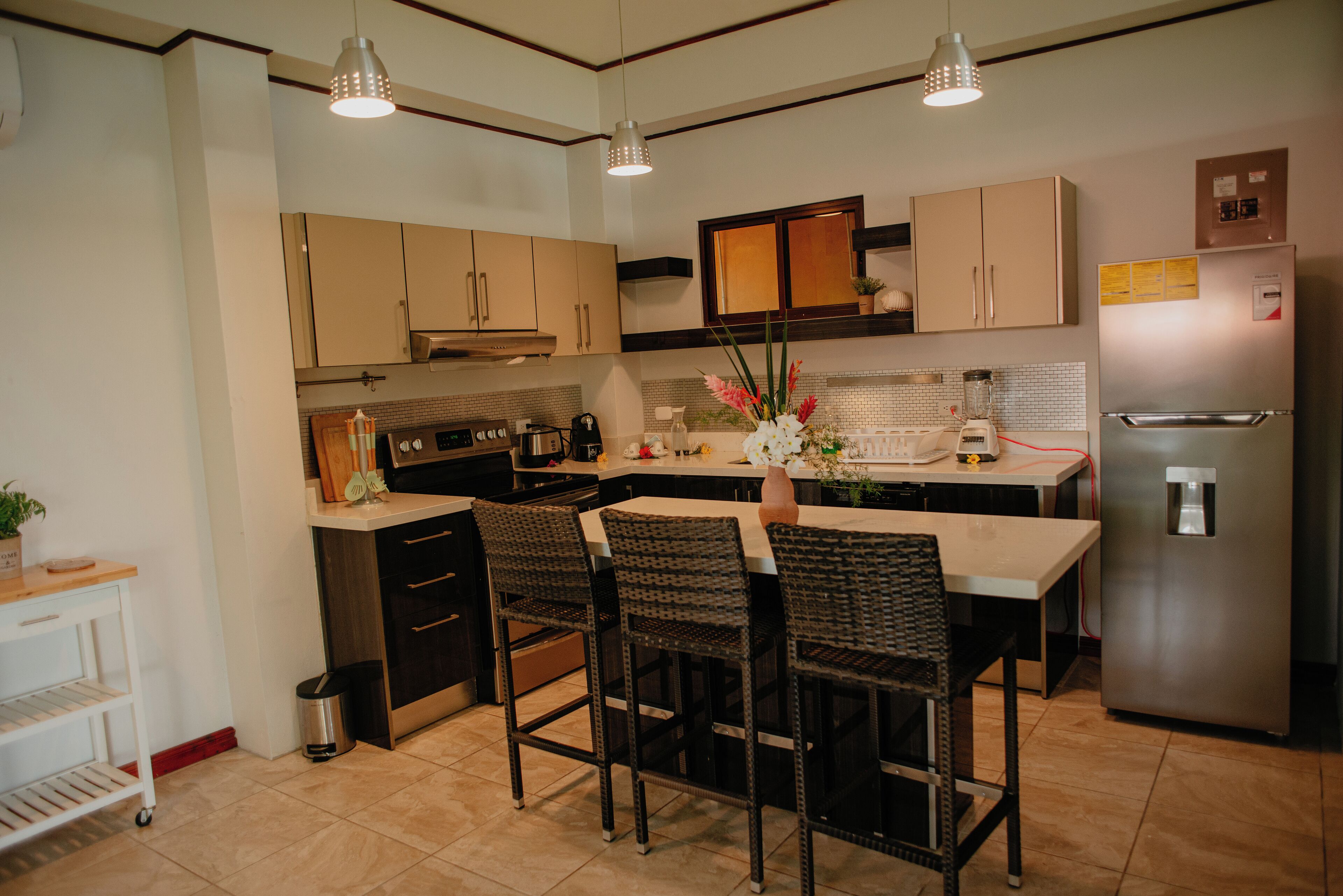 junior studio suite | private kitchen | fridge