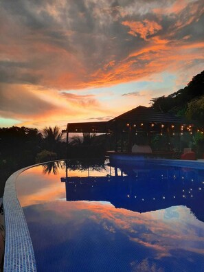 Poolside bar