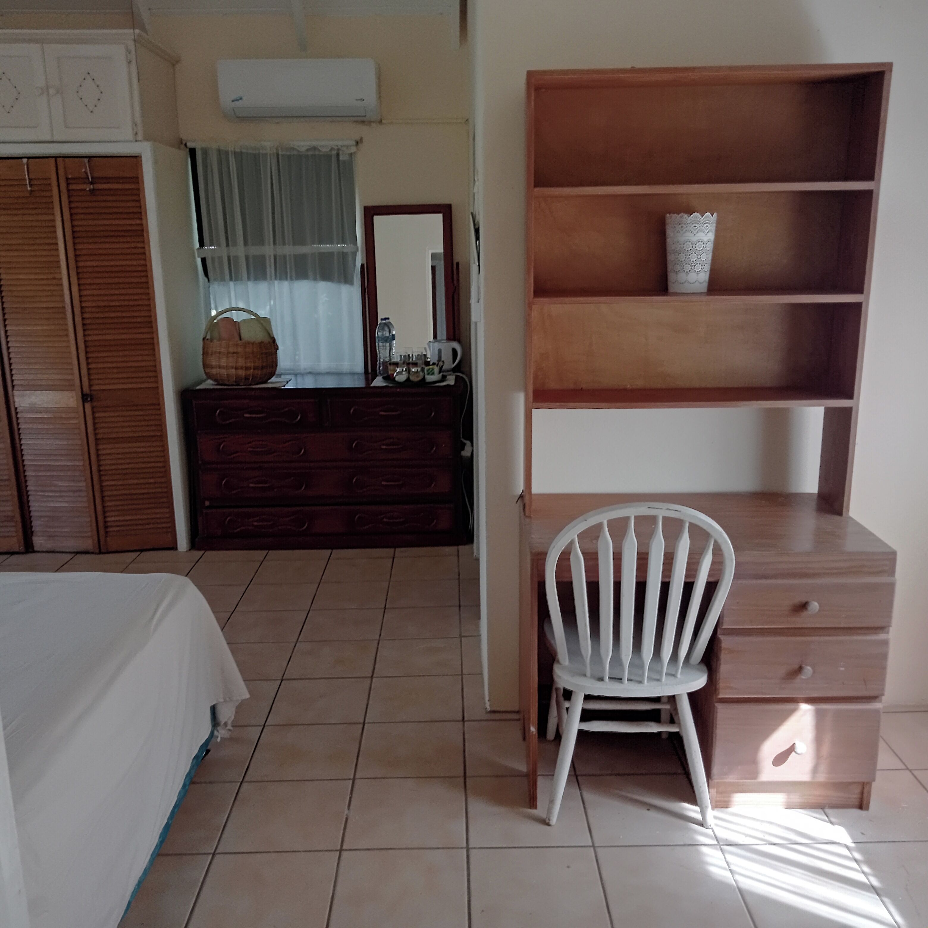 1 bedroom, laptop workspace, iron/ironing board, free WiFi