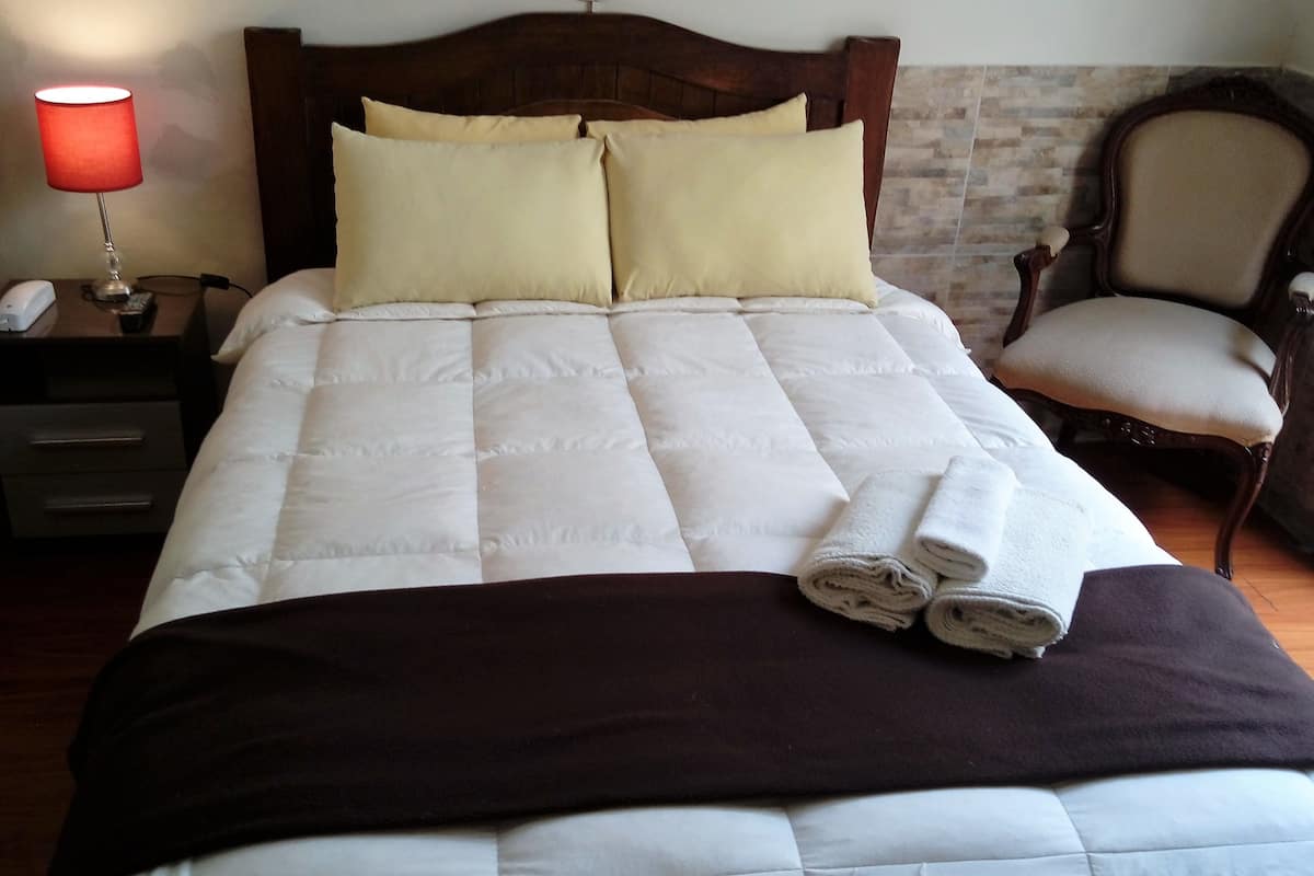 Rollaway beds (surcharge), WiFi (free)