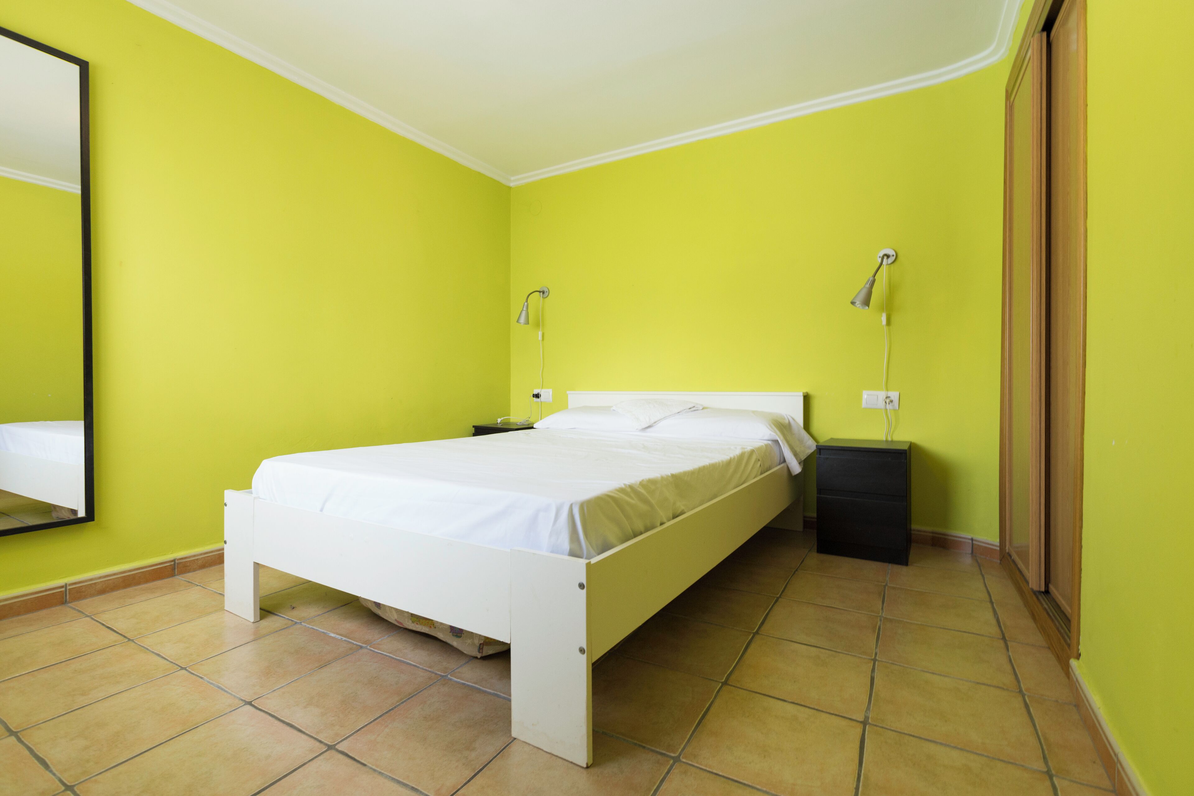 Bungalow Deluxe | Edredones de plumas, cortinas opacas, wifi gratis y ropa de cama