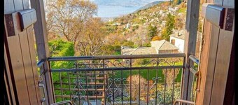 クリッシ ネフェリ