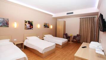 1 bedroom, premium bedding, down comforters, minibar