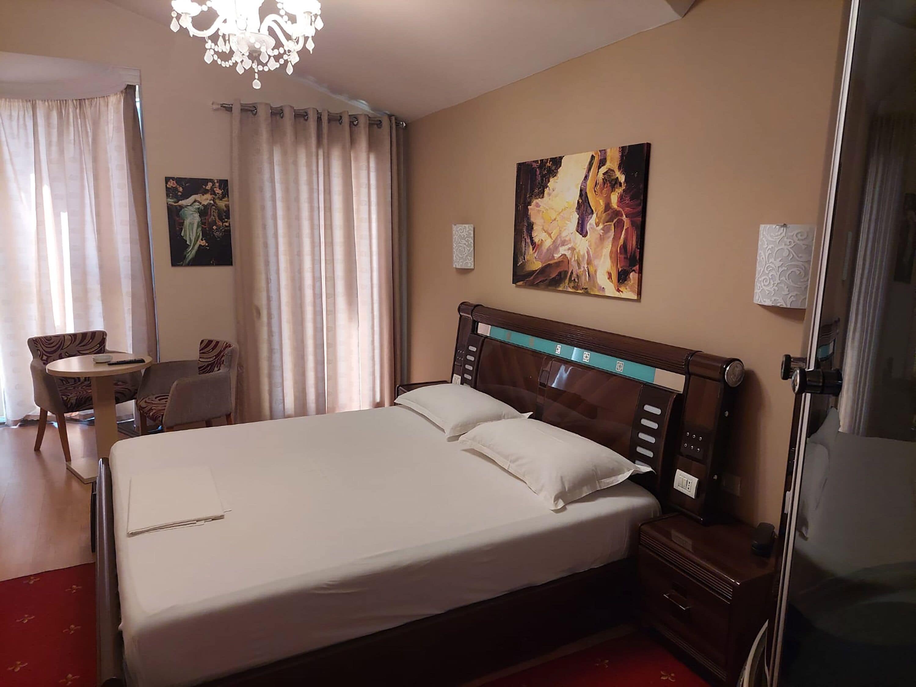 Suite | Premium bedding, down comforters, minibar, desk