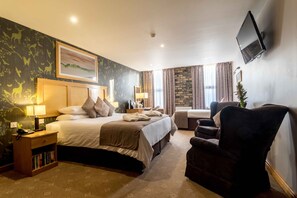 Premium bedding, in-room safe, individually decorated - Washington Central Hotel and Sleepwell Inn (Workington)