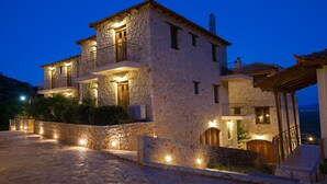Exterior - Anigraia (North Kynouria)