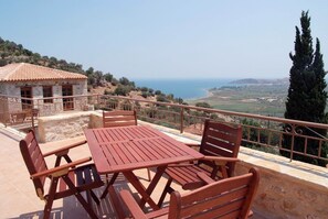 Terrace/patio - Anigraia (North Kynouria)