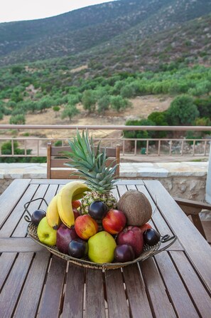 Deluxe Apartment, Panoramic Sea View | Hiên