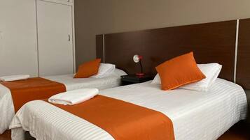 ์ค๋ฆฌ/๊ฑฐ์ํธ ์ด๋ถ, ๊ฐ๊ฐ ๋ค๋ฅธ ์คํ์ผ์ ์ธํ
๋ฆฌ์ด, ๊ฐ๊ฐ ๋ค๋ฅด๊ฒ ๊ฐ๊ตฌ ๋น์น, ์ฑ
์