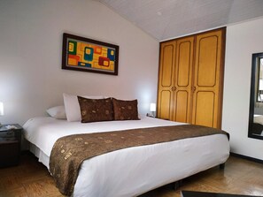 1 bedroom, premium bedding, in-room safe, desk - Hotel Confort Bogotá (Bogotá)