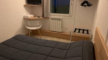 Soundproofing, free WiFi, bed sheets