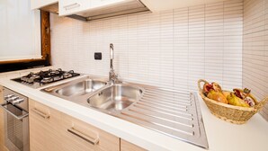 Private kitchen - Bed & Breakfast La Casa di Plinio (Pompei)