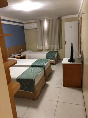 Minibar, individually decorated, individually furnished, desk - Raio de Sol Praia Hotel (Fortaleza)