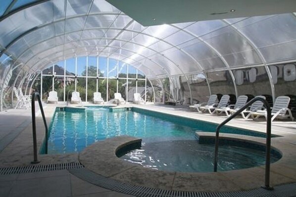 Piscine couverte