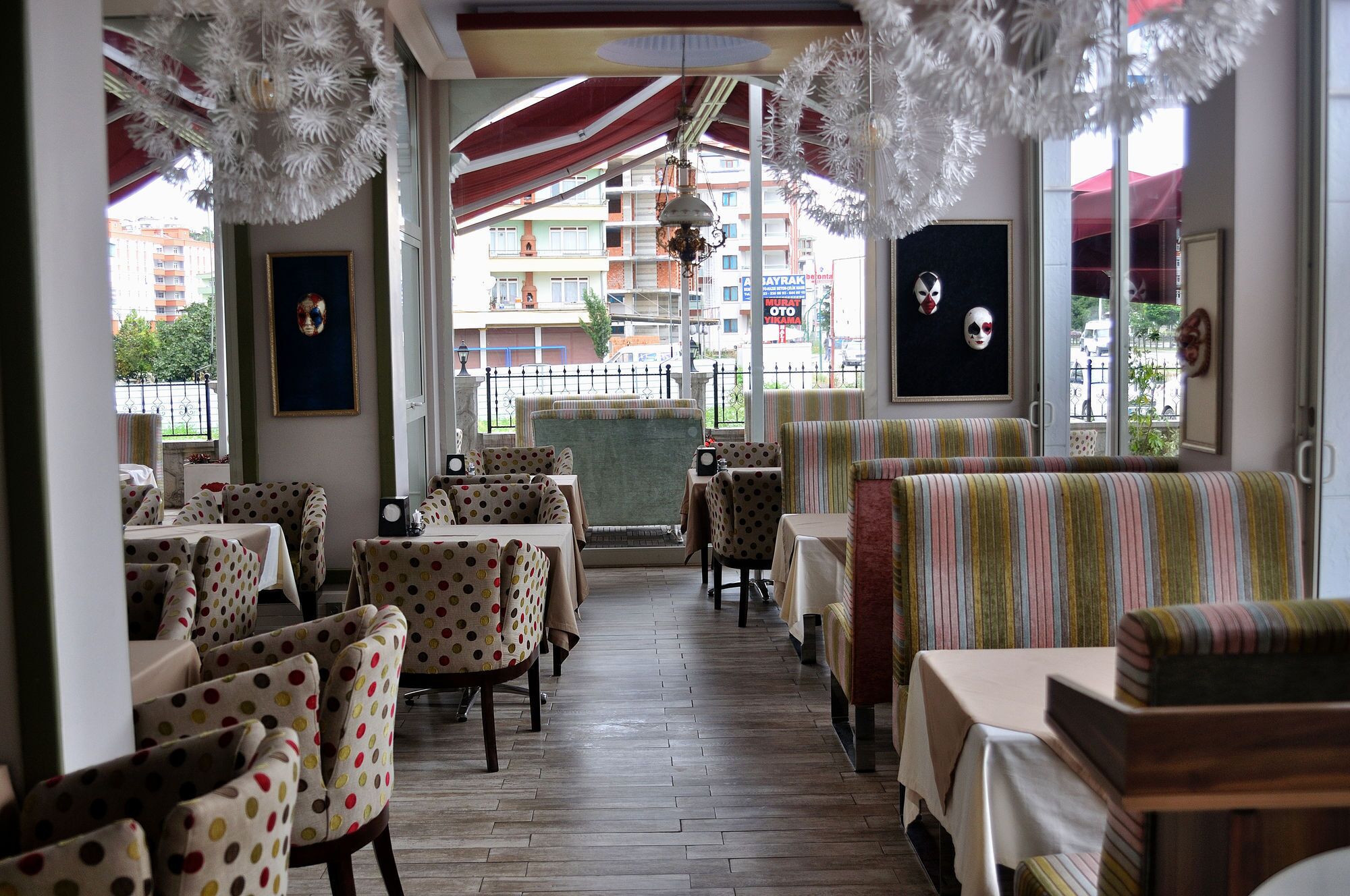 2 restaurants, breakfast, lunch, dinner served; Turkish cuisine 