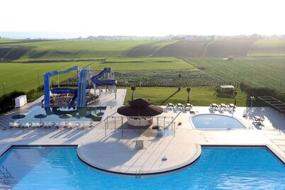 Eser Diamond Hotel & Convention Centre