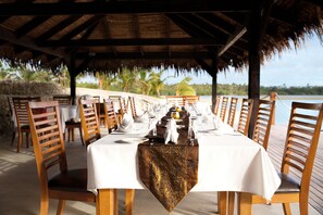 Breakfast, lunch, dinner served; beach views