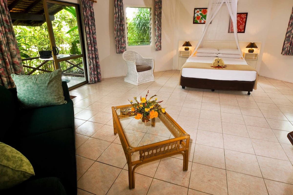 Basic Bungalow, 1 Queen Bed with Sofa bed, Garden View | 1 bedroom, premium bedding, in-room safe, iron/ironing board
