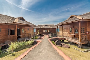 Villa familiale, 2 chambres, balcon (Free Shuttle Sekupang Ferry Terminal) | Minibar, accĂšs au Wi-Fi (inclus), literie fournie