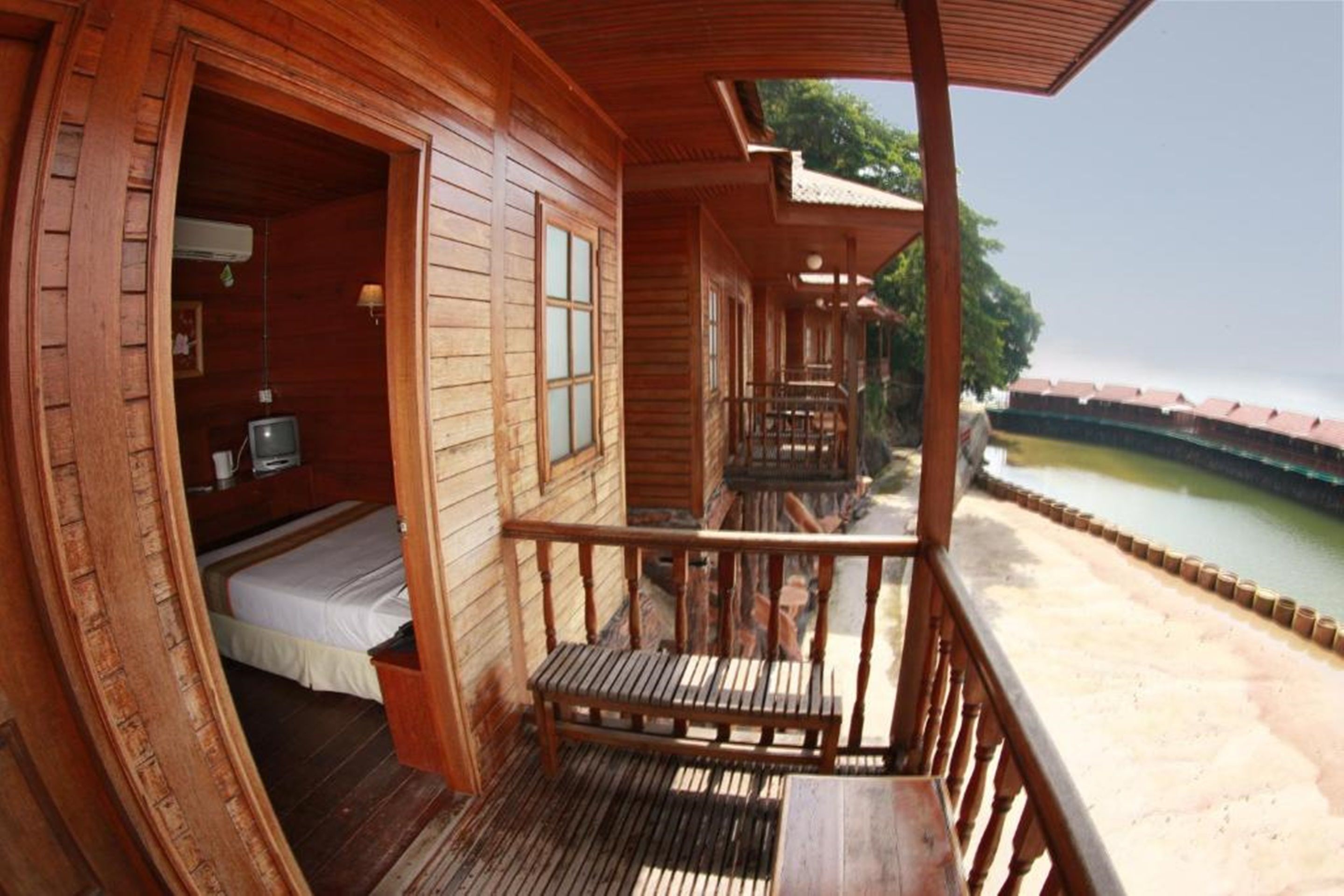 Double Room, Sea View, Sea Facing (Free Shuttle Sekupang Ferry Terminal) | Terrace/patio