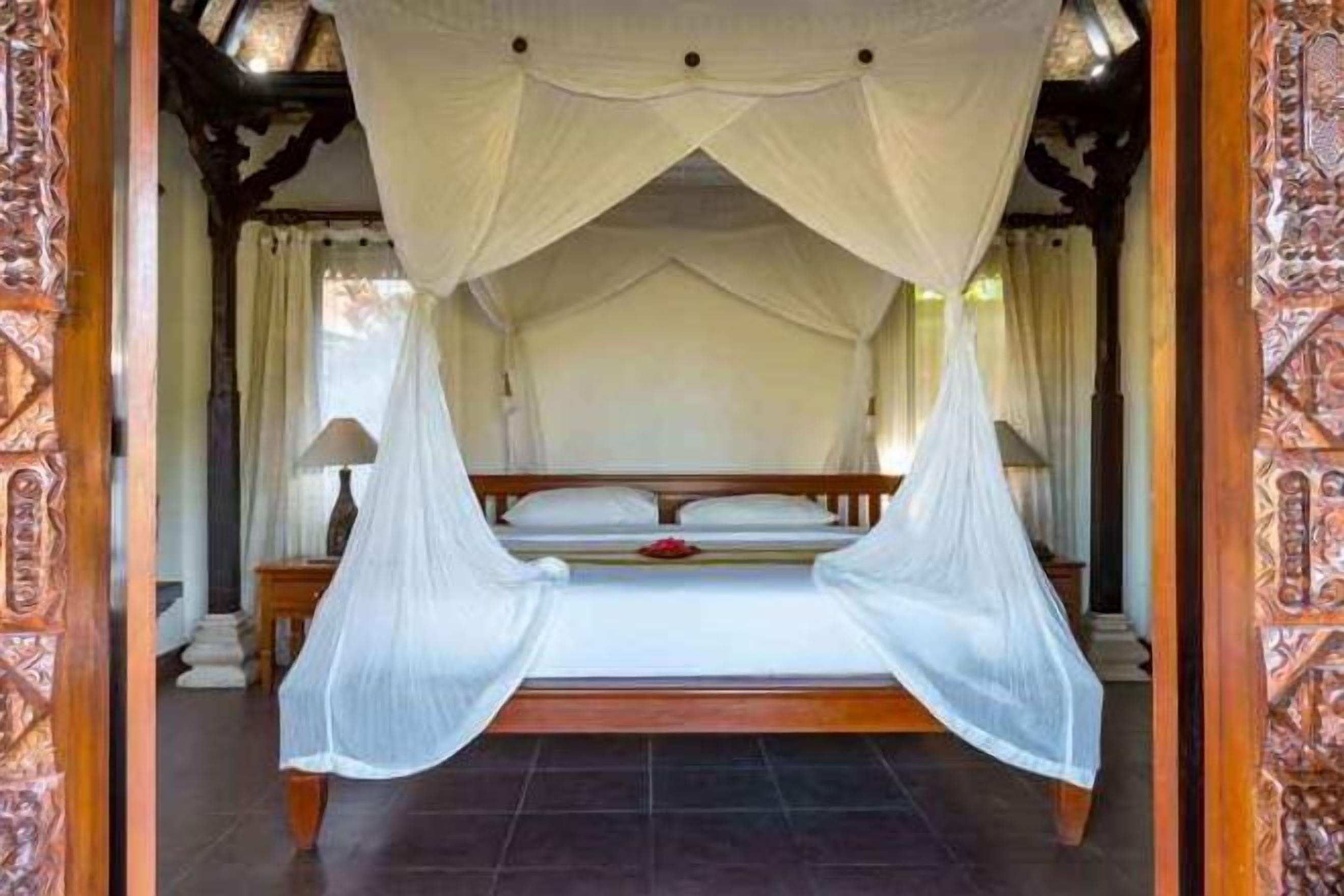 Literie de qualité supérieure, matelas Select Comfort, minibar