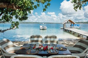 2 restaurants, breakfast served - Aore Island Resort (Aore Island)