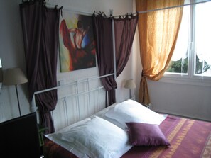 In-room safe, individually decorated, desk, blackout curtains