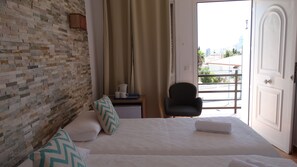 Twin Room | Pillowtop beds, in-room safe, blackout drapes, free WiFi