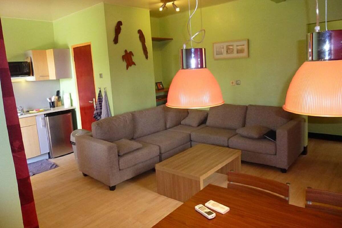 Leilighet – comfort, 2 soverom | Oppholdsområde | LCD-TV og DVD-spiller