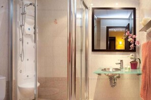 Bathroom - Parot Apartments (Santa Eulalia del Rio)