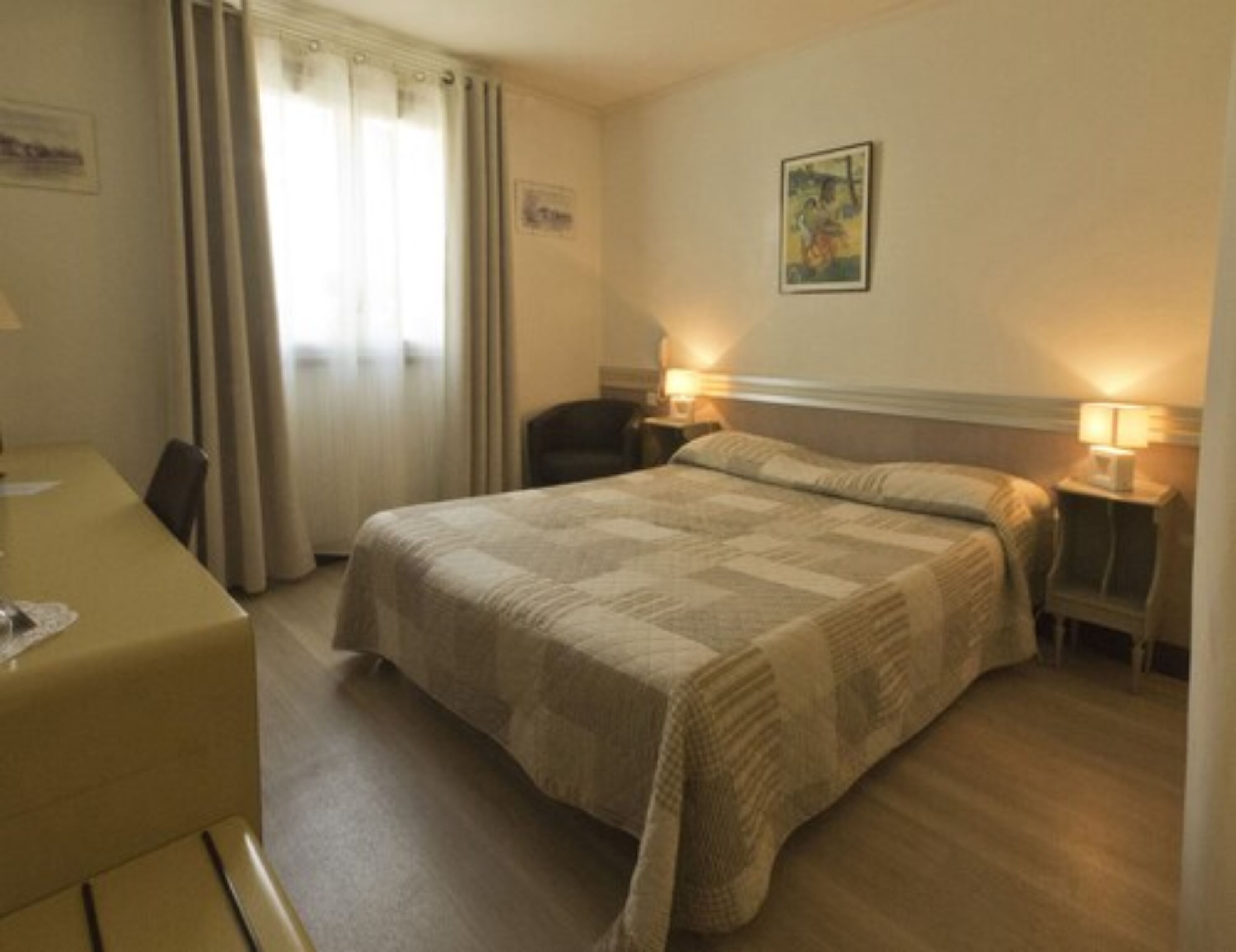 double or twin room | minibar, desk, iron/ironing board, free wifi